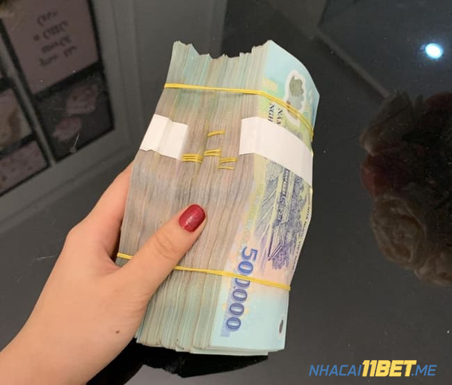 Nằm mơ thấy đếm tiền